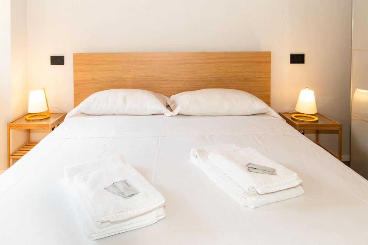 Stylish Quardilatero Flat Turin