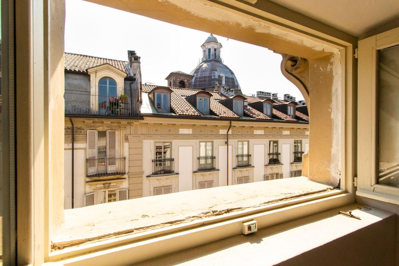 Stylish Quardilatero Flat Turin
